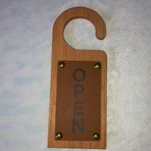OPEN/CLOSED Wooden Door Hanger